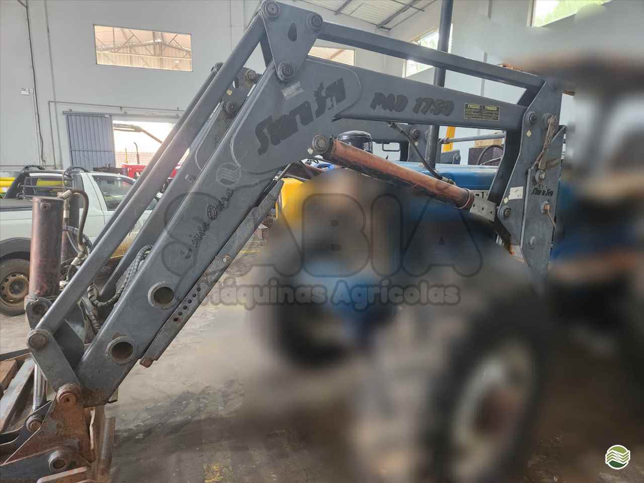 IMPLEMENTOS AGRICOLAS PLAINA NIVELADORA PLAINA FRONTAL Sabiá Máquinas Agrícolas IRATI PARANÁ PR